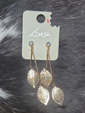 Long Drop Gold Leaf Drop Earrings NWT